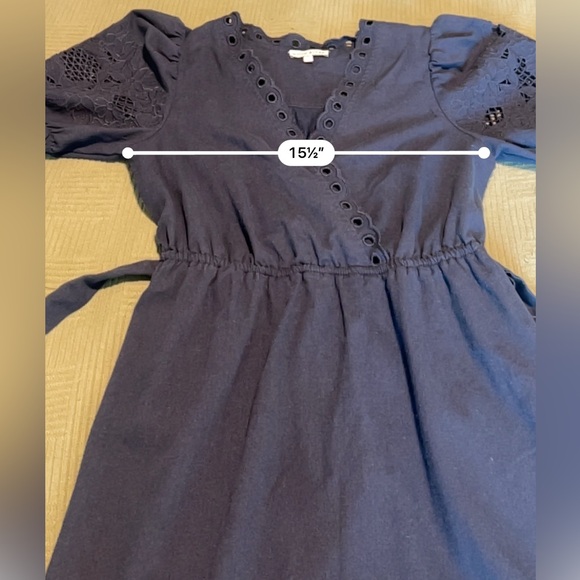 Moon River Navy Maxi Dress with Eyelet Details and Puff Sleeves
Size S - Picture 10 of 11